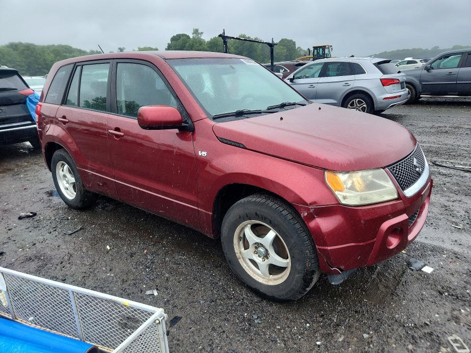 2007 Suzuki Grand vitara VIN JS3TE941X74201477 COPART salvage auction — MINOR DENT/SCRATCHES, MA - CERTIFICATE OF TITLE, sold $425 on 2026-07-11 (photo 4)