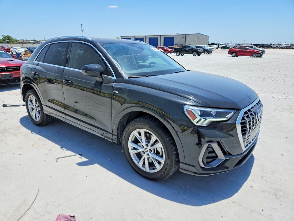 2023 Audi Q3 VIN WA1EECF33P1140763 COPART salvage auction — FRONT END, TX - SALVAGE VEHICLE TITLE, sold $5,000 on 2026-07-28 (photo 4)