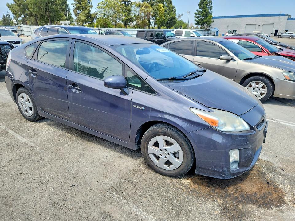 2010 Toyota Prius VIN JTDKN3DU7A0211691 COPART salvage auction — MINOR DENT/SCRATCHES, CA - DIS/DLR/EXP ONLY CLEAN TITLE, sold $1,700 on 2026-07-16 (photo 4)