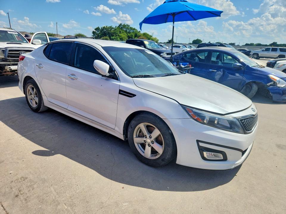 2015 Kia Optima VIN KNAGM4A78F5559956 COPART salvage auction — NORMAL WEAR, Salvage Title, sold $775 on 2026-07-30 (photo 4)