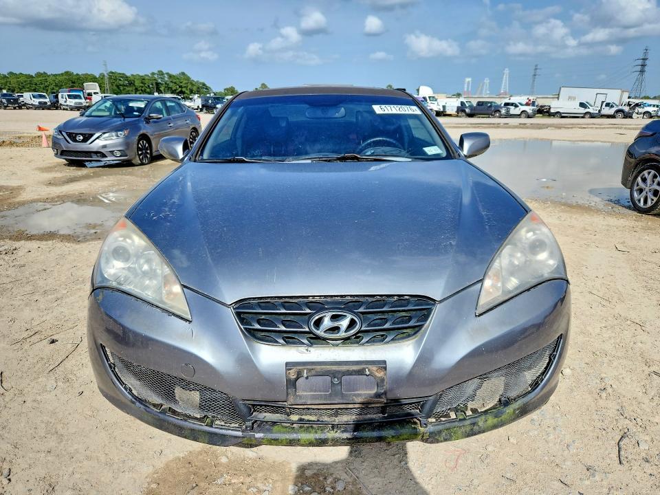 2010 Hyundai Genesis VIN KMHHT6KD4AU027429 COPART salvage auction — WATER/FLOOD, Tx - Cert Of Title-Reblt Slvg Flood, sold $350 on 2026-07-31 (photo 7)