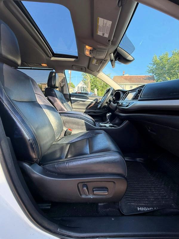 2017 Toyota Highlander VIN 5TDJZRFH6HS474409 COPART salvage auction — MINOR DENT/SCRATCHES, Ct - Certificate Of Title (P), sold $10,800 on 2026-07-22 (photo 7)