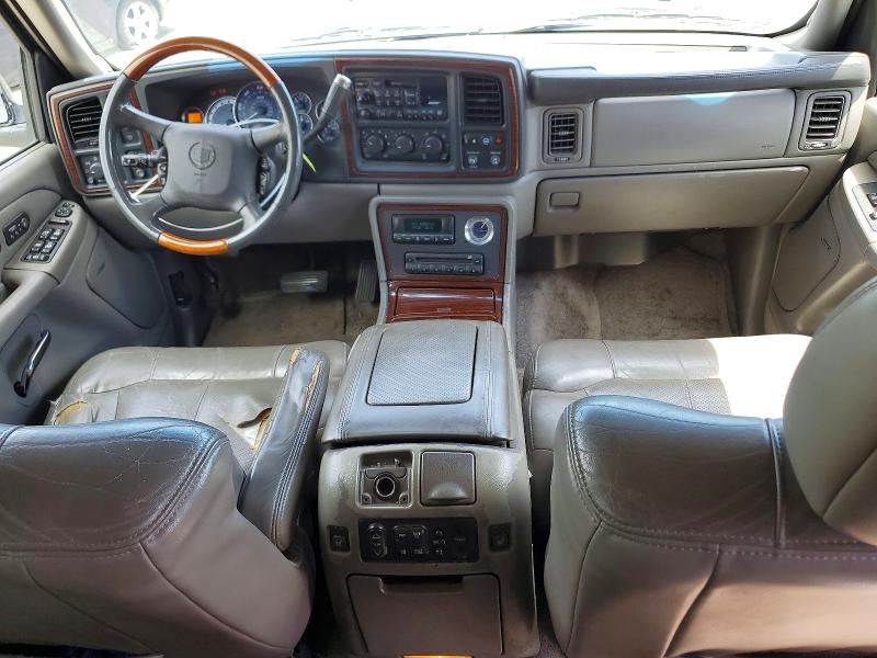 2002 Cadillac Escalade VIN 1GYEK63N42R221989 COPART salvage auction — MINOR DENT/SCRATCHES, CA - DIS/DLR/EXP APP FOR DUP CLEAN, sold $100 on 2026-07-24 (photo 8)