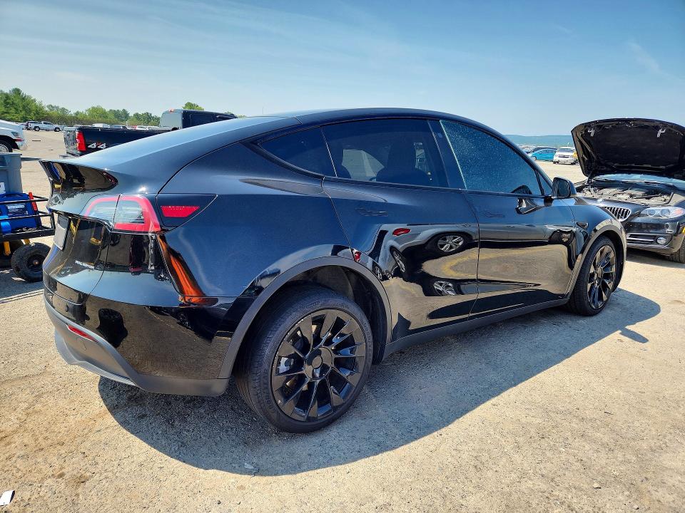 2023 Tesla Model y VIN 7SAYGDEE4PA029393 COPART salvage auction — FRONT END, Pa - Certificate Of Salvage, sold $13,700 on 2026-07-21 (photo 3)