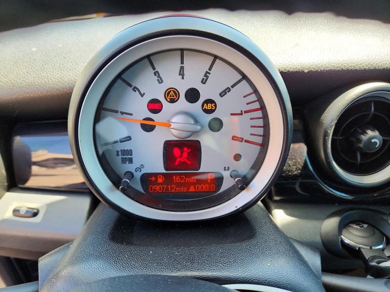 2009 Mini Cooper clubman VIN WMWML33569TX33163 COPART salvage auction — FRONT END, Ca - Dis/Dlr/Exp Only Clean Title, sold $250 on 2026-07-14 (photo 9)