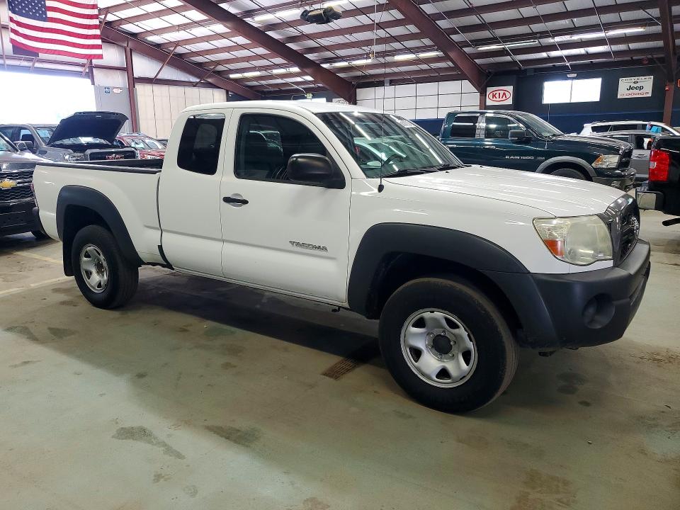 2011 Toyota Tacoma VIN 5TFUU4ENXBX015570 COPART salvage auction — MINOR DENT/SCRATCHES, CT - CERTIFICATE OF TITLE (P), sold $6,100 on 2026-07-27 (photo 4)