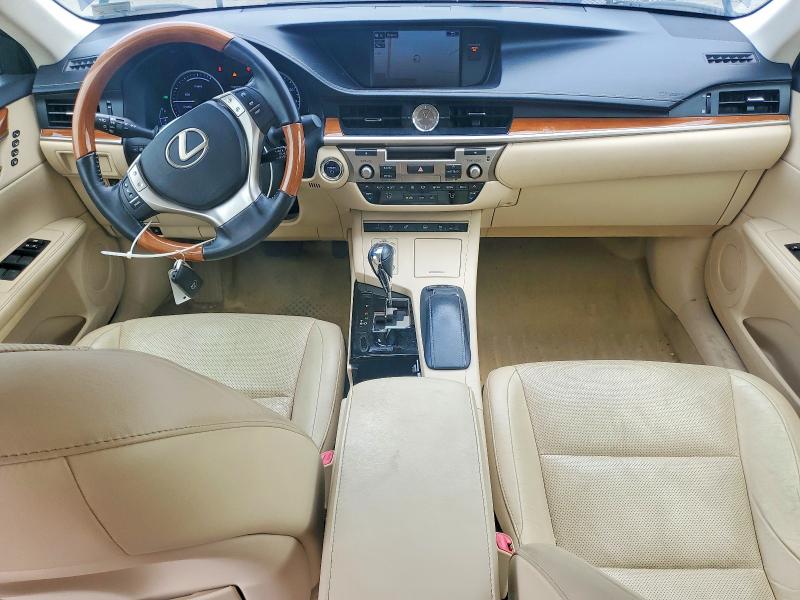 2015 Lexus ES VIN JTHBW1GGXF2095677 COPART salvage auction — REAR END, Va - Cert Of Title - Salvage, sold $5,400 on 2026-07-22 (photo 8)