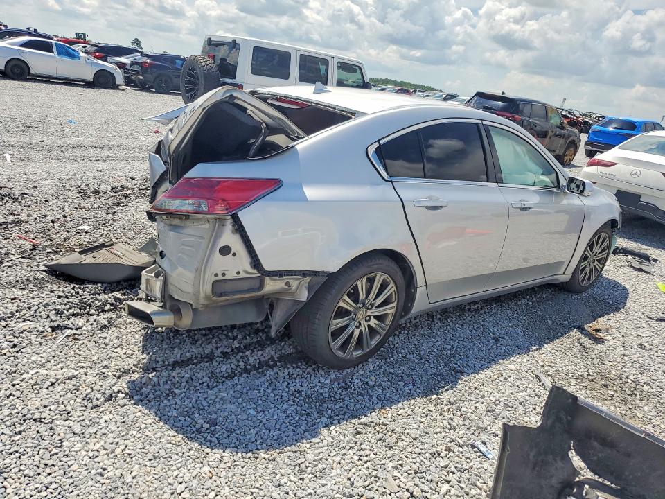 2013 Acura Tl VIN 19UUA8F34DA018565 COPART salvage auction — REAR END, TX - SALVAGE VEHICLE TITLE, sold $350 on 2026-08-03 (photo 3)