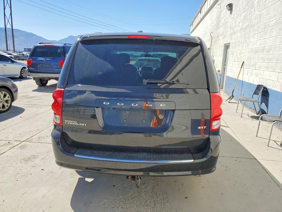 2016 Dodge Caravan VIN 2C4RDGCG8GR196895 COPART salvage auction — FRONT END, Salvage Title, sold $550 on 2026-07-27 (photo 6)