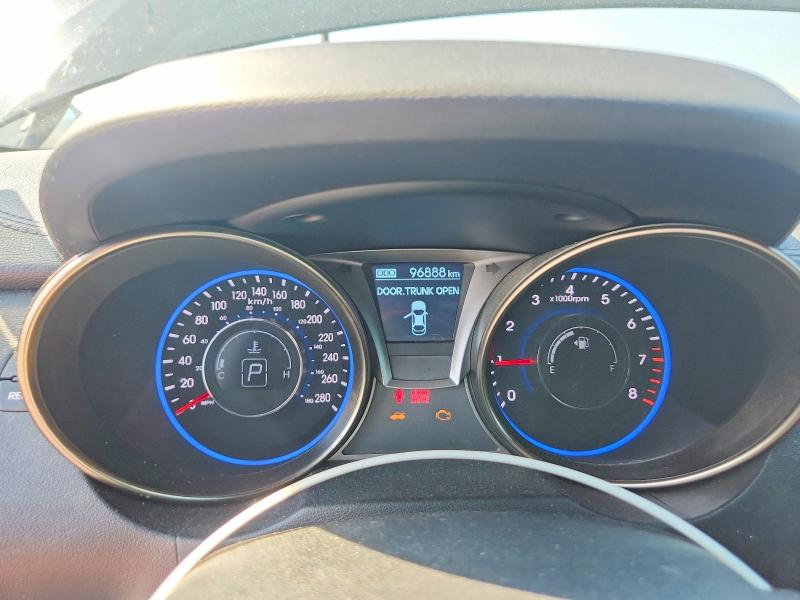 2016 Hyundai Genesis VIN KMHHU6KJ2GU133275 COPART salvage auction — REAR END, ON - PERMIT IRREPAIRABLE, sold $500 on 2026-07-21 (photo 9)