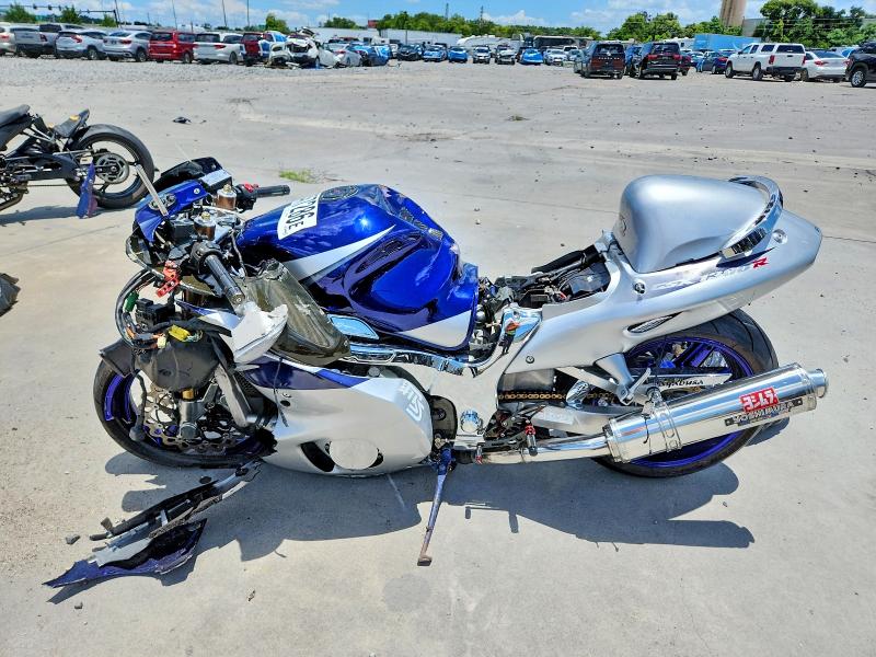 2005 Suzuki Gsx1300 VIN JS1GW71A352101858 COPART salvage auction — FRONT END, Fl - Cert Of Title Slvg Rebuildable, sold $1,800 on 2026-07-16 (photo 3)