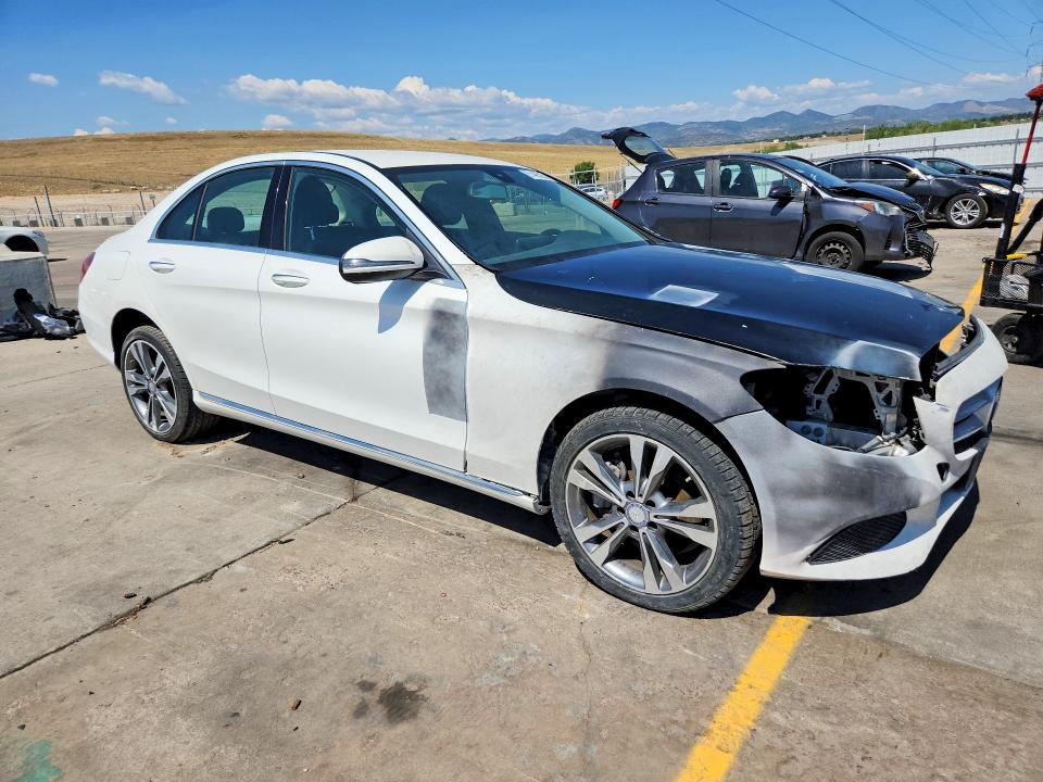 2016 Mercedes-benz C-klasse VIN 55SWF4KB0GU171601 COPART salvage auction — FRONT END, Co - Certificate Of Title (P), sold $1,650 on 2026-07-29 (photo 4)