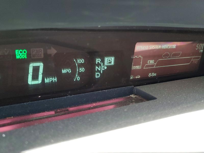 2015 Toyota Prius VIN JTDKN3DUXF1985810 COPART salvage auction — MINOR DENT/SCRATCHES, TX - CERTIFICATE OF TITLE (P), sold $650 on 2026-07-27 (photo 9)