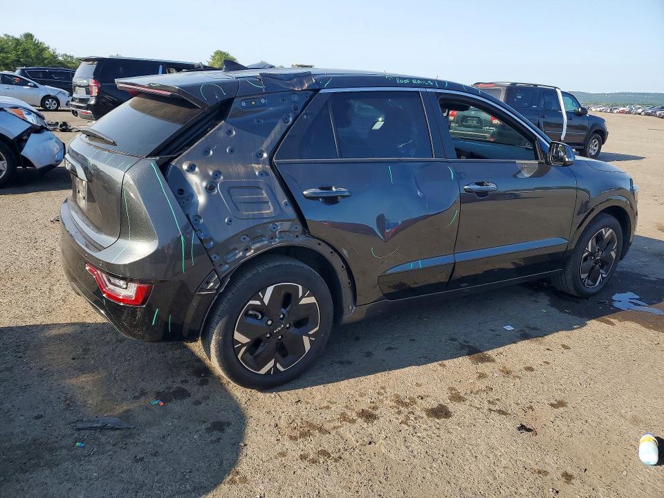 2025 Kia Niro VIN KNDCT3L16S5137332 COPART salvage auction — SIDE, Pa - Certificate Of Salvage, sold $12,700 on 2026-08-21 (photo 2)