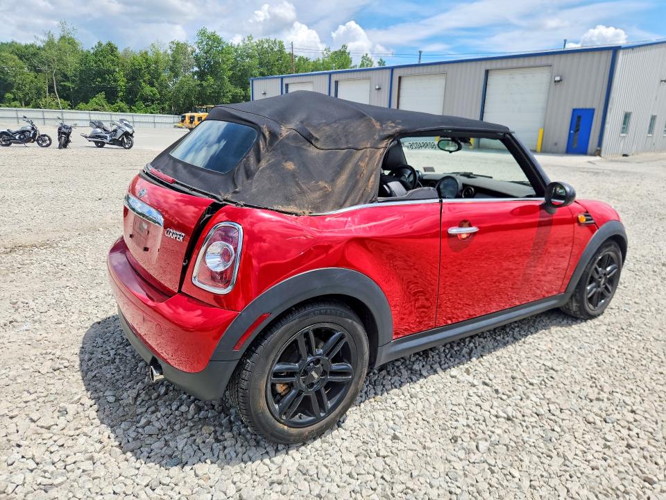 2015 Mini Cooper VIN WMWZN3C53FT861646 COPART salvage auction — ROOF, MA - CERTIFICATE OF TITLE, sold $1,700 on 2026-07-23 (photo 3)