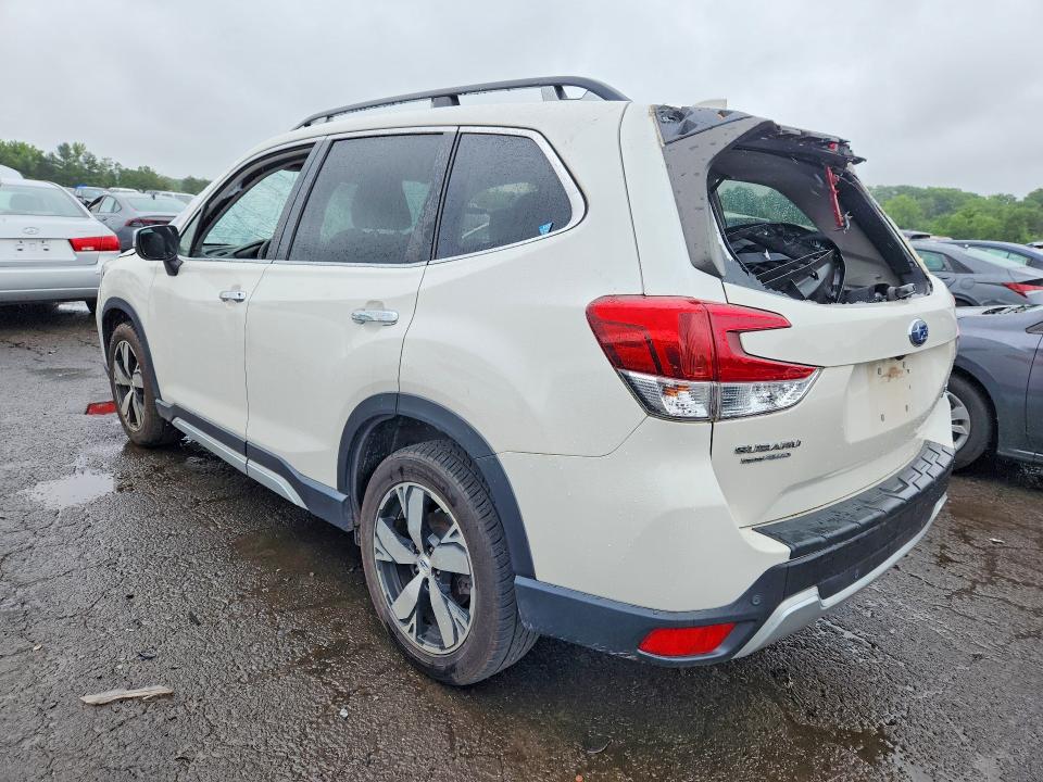 2019 Subaru VIN JF2SKAWC3KH495343 COPART salvage auction — FRONT END, CT - CERT OF TITLE-SALVAGE, sold $4,600 on 2026-07-14 (photo 2)