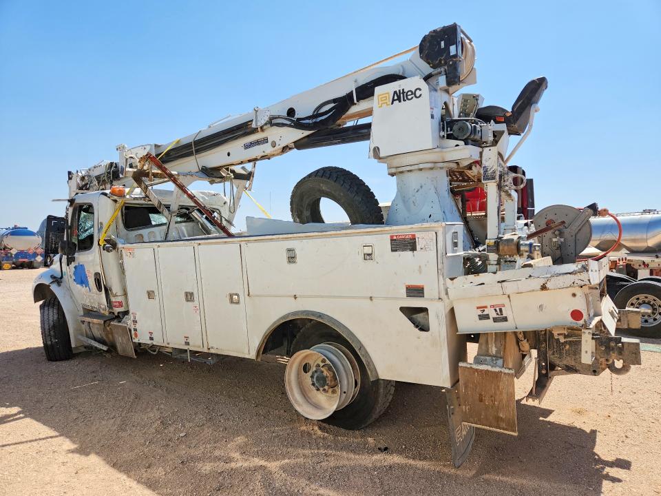 2025 Freightliner M2 VIN 1FVDCXFC5SHWC5730 COPART salvage auction — ROLLOVER, TX - SALVAGE VEHICLE TITLE, sold $9,100 on 2026-08-27 (photo 2)