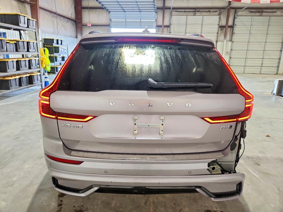 2026 Volvo Xc60 VIN YV4M12RC8T1493817 COPART salvage auction — REAR END, IL - CERTIFICATE OF TITLE, sold $32,500 on 2026-08-17 (photo 6)