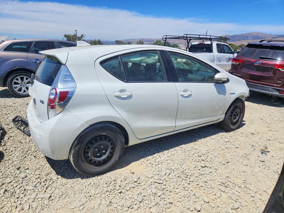 2015 Toyota Prius VIN JTDKDTB30F1089173 COPART salvage auction — FRONT END, Ca - Salvage Certificate, sold $600 on 2026-07-16 (photo 3)