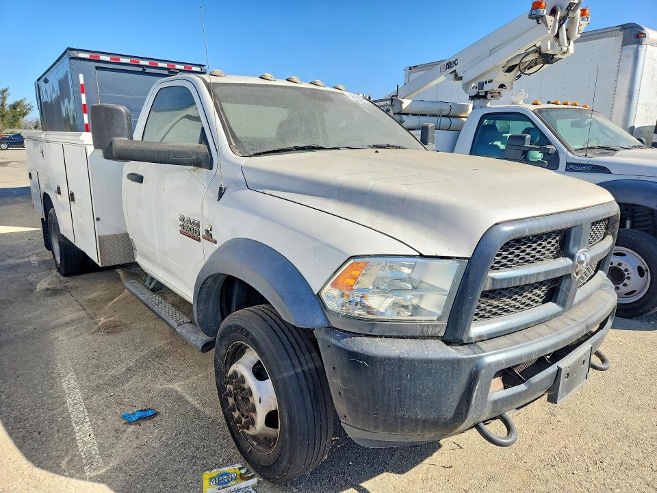 2018 Ram 4500 VIN 3C7WRKBL6JG242925 COPART salvage auction — MINOR DENT/SCRATCHES, CA - CERTIFICATE OF TITLE, sold $7,900 on 2026-07-31 (photo 4)