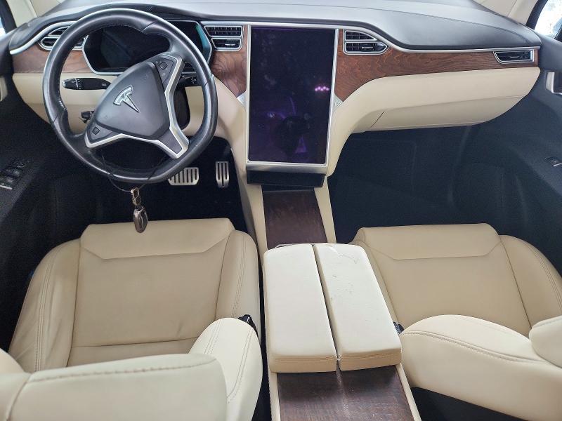 2018 Tesla Model x VIN 5YJXCDE44JF081127 COPART salvage auction — REAR END, Tx - Certificate Of Title, sold $7,700 on 2026-07-27 (photo 8)