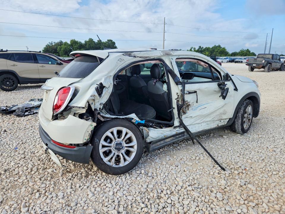 2016 Fiat 500 VIN ZFBCFXBT1GP369109 COPART salvage auction — SIDE, Tx - Salvage Vehicle Title, sold $475 on 2026-08-06 (photo 3)