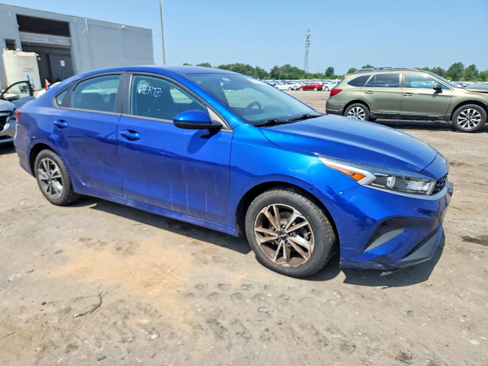 2023 Kia Forte VIN 3KPF24AD8PE626703 COPART salvage auction — MECHANICAL, FL - CERTIFICATE OF TITLE, sold $7,300 on 2026-07-20 (photo 4)