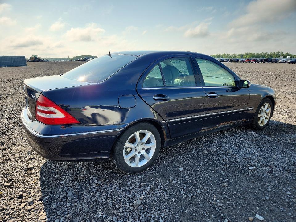 2006 Mercedes-benz C class VIN WDBRF92J96F823630 COPART salvage auction — SIDE, ON - PERMIT NO BRAND - UNFIT, sold $375 on 2026-07-28 (photo 3)