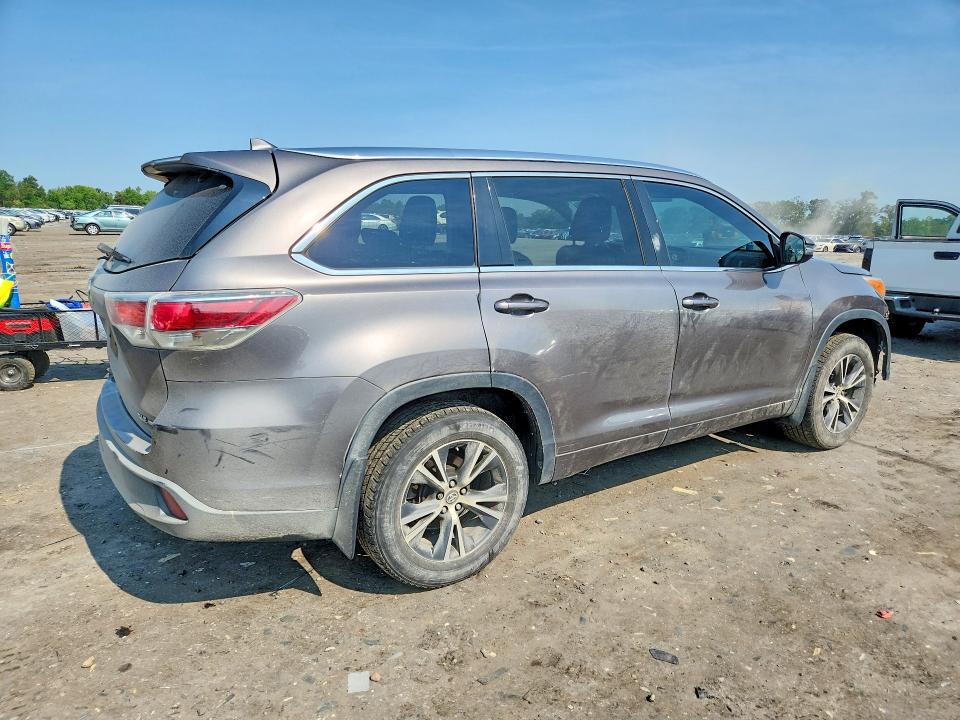2016 Toyota Highlander VIN 5TDJKRFH5GS319286 COPART salvage auction — SIDE, VA - CERT OF TITLE - SALVAGE, sold $6,100 on 2026-07-29 (photo 3)