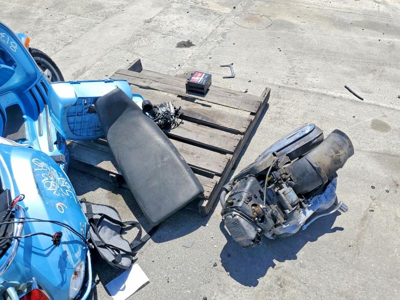 2007 Vespa Lx VIN ZAPM448F075008620 COPART salvage auction — ALL OVER, Ca - Salvage Certificate, sold $175 on 2026-08-20 (photo 9)