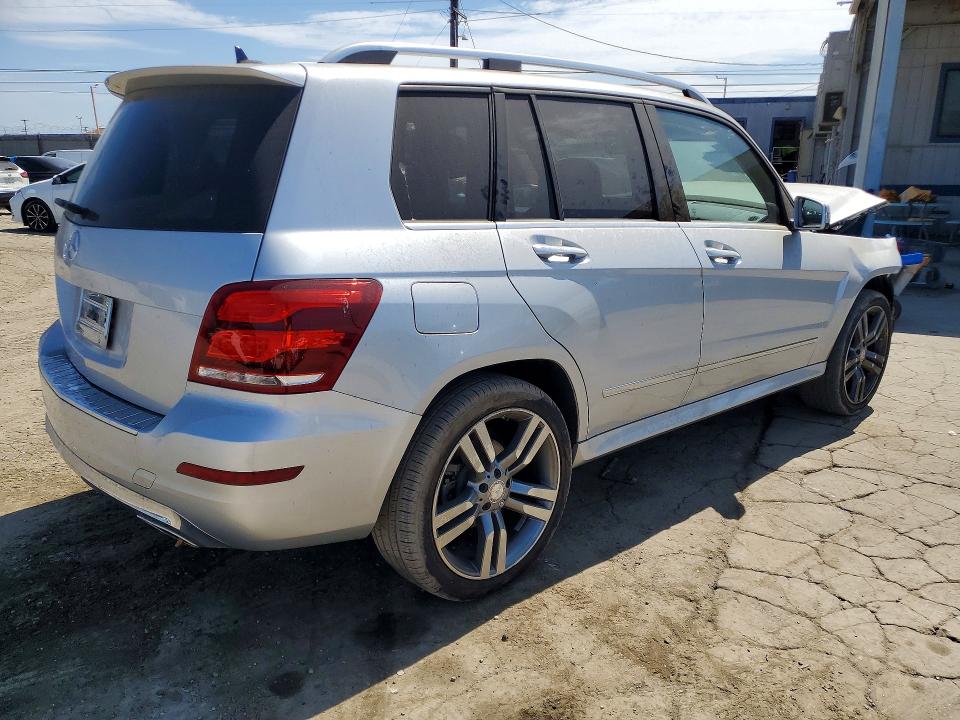 2014 Mercedes-benz Glk-klasse VIN WDCGG5HB0EG329870 COPART salvage auction — FRONT END, CA - SALVAGE CERTIFICATE, sold $4,000 on 2026-08-06 (photo 3)