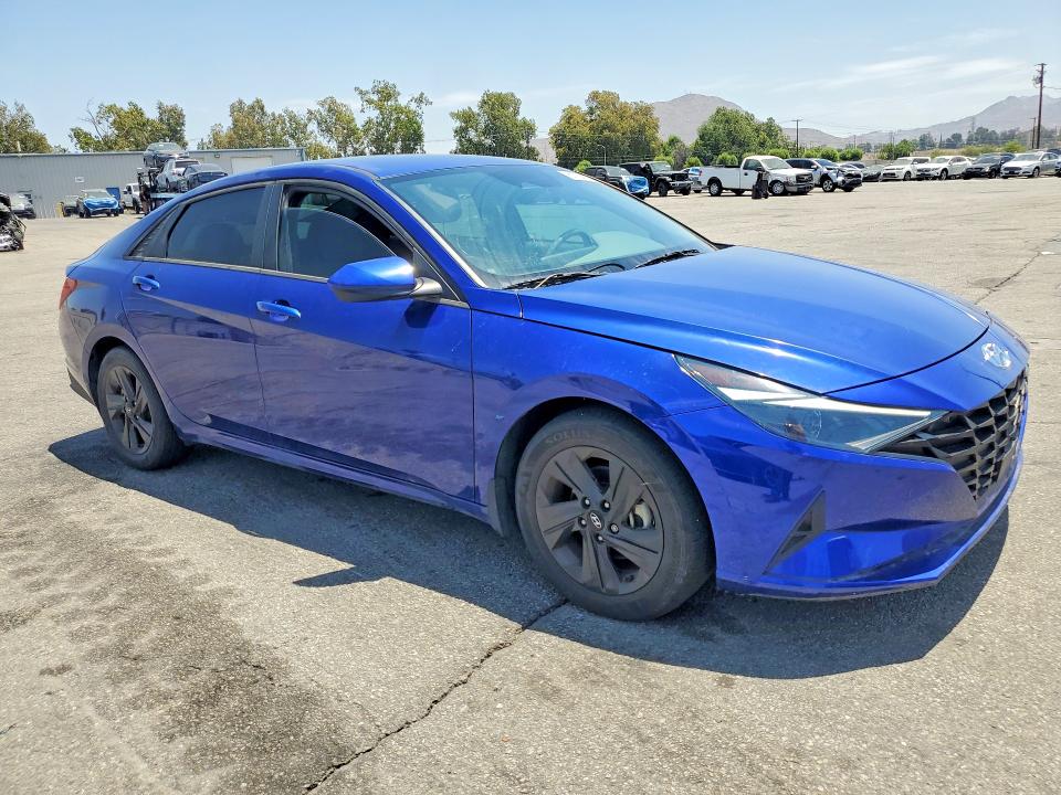 2022 Hyundai Elantra VIN 5NPLS4AGXNH059643 COPART salvage auction — SIDE, AZ - CERT OF TITLE - SALVAGE, sold $3,550 on 2026-07-27 (photo 4)