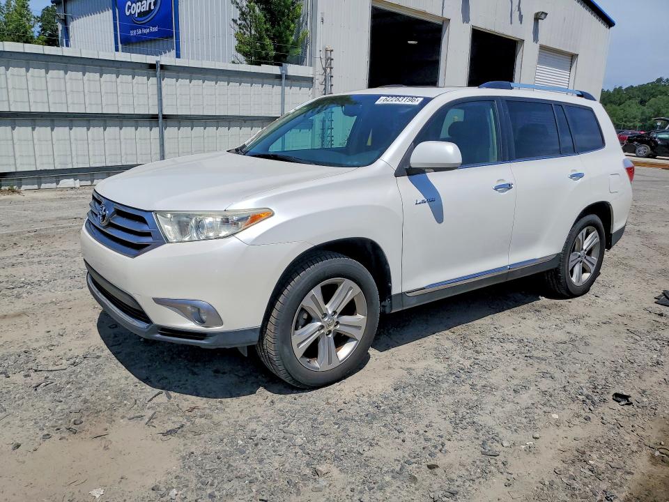 2013 Toyota Highlander VIN 5TDDK3EH8DS211008 COPART salvage auction — MINOR DENT/SCRATCHES, Sc - Certificate Of Title, sold $4,350 on 2026-07-27 (photo 1)