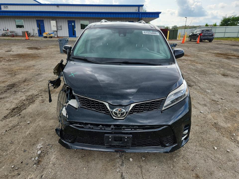 2018 Toyota Sienna VIN 5TDXZ3DC1JS957312 COPART salvage auction — FRONT END, Wi - Certificate Of Title, sold $1,250 on 2026-07-28 (photo 5)