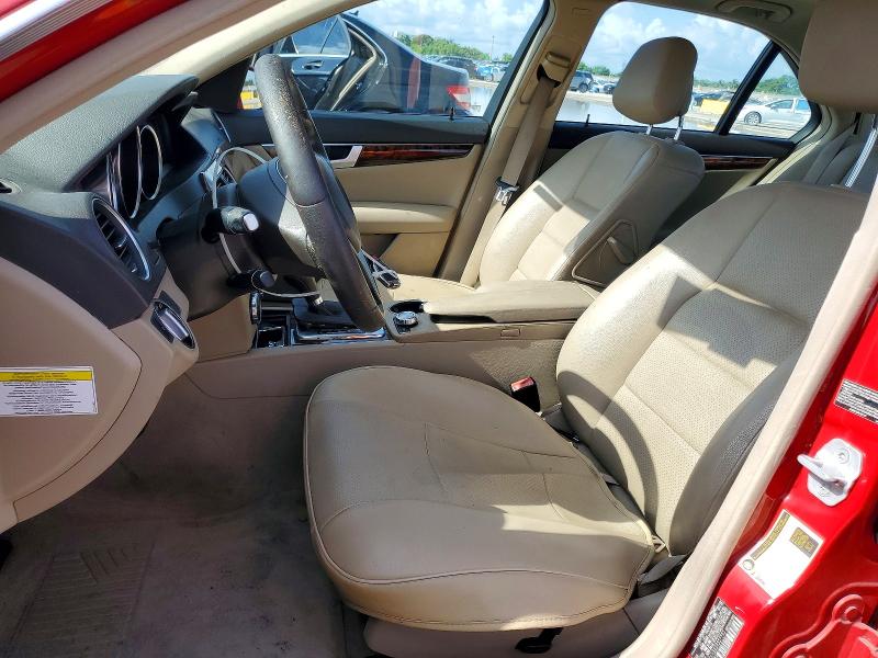 2014 Mercedes-benz C-klasse VIN WDDGF4HB6ER307790 COPART salvage auction — MINOR DENT/SCRATCHES, Fl - Certificate Of Title (P), sold $1,800 on 2026-08-12 (photo 7)