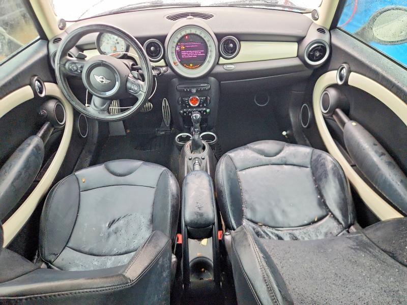 2013 Mini Cooper VIN WMWSV3C55DT389741 COPART salvage auction — NORMAL WEAR, Mt - Certificate Of Title, sold $175 on 2026-08-17 (photo 8)