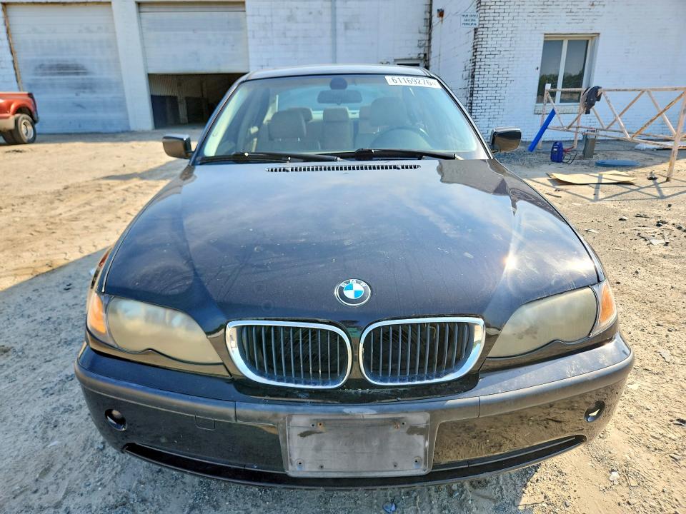 2005 BMW 3 series VIN WBAEV33455KW20133 COPART salvage auction — NORMAL WEAR, Md - Certificate Of Title, sold $225 on 2026-07-28 (photo 5)