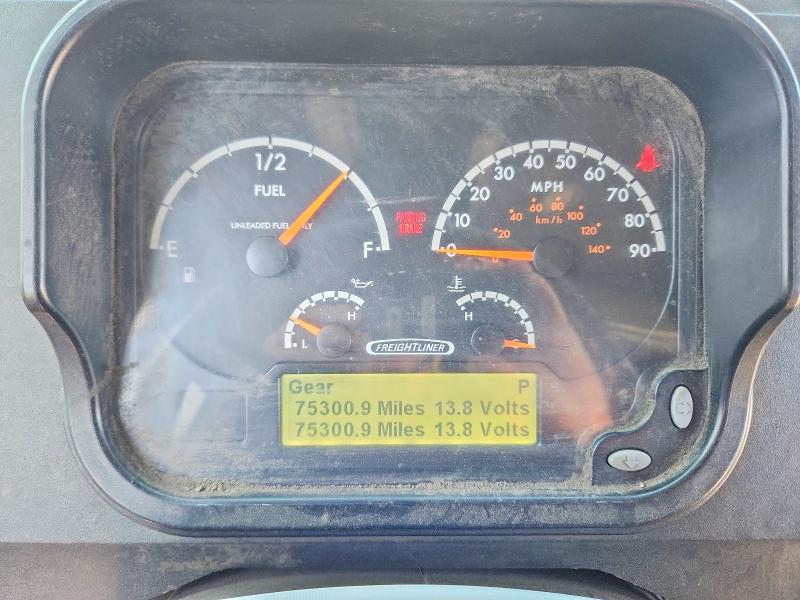 2020 Freightliner Chassis VIN 4UZAC2EA4LCMK2991 COPART salvage auction — MINOR DENT/SCRATCHES, CA - DIS/DLR/EXP ONLY CLEAN TITLE, sold $19,700 on 2026-09-18 (photo 9)