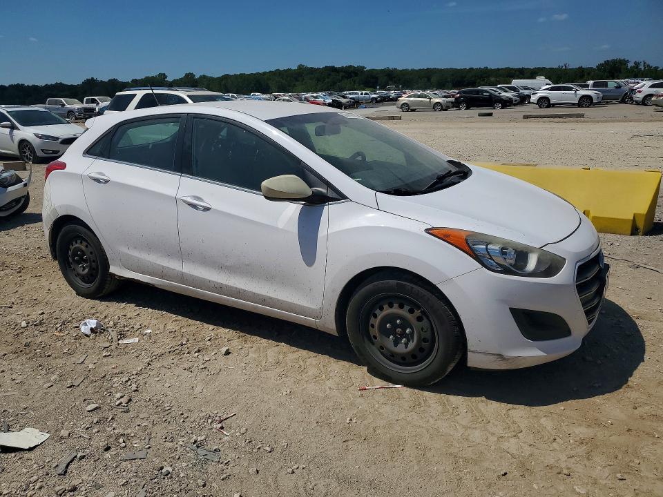 2016 Hyundai VIN KMHD35LH4GU263923 COPART salvage auction — NORMAL WEAR, Ks - Dealer Only Clean Title, sold $550 on 2026-07-28 (photo 4)