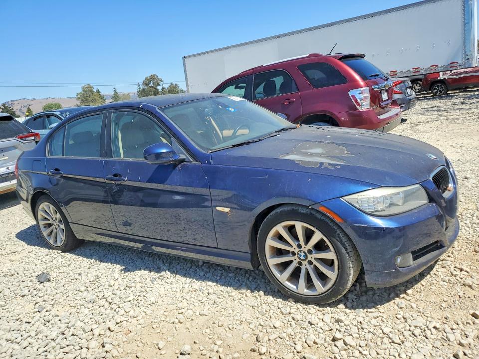 2011 BMW 3 series VIN WBAPH7C50BE679827 COPART salvage auction — MINOR DENT/SCRATCHES, Ca - Dis/Dlr/Exp Only Clean Title, sold $1,000 on 2026-07-28 (photo 4)