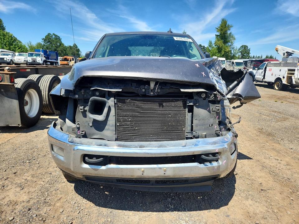 2018 Ram 3500 VIN 3C63R3HL6JG164389 COPART salvage auction — FRONT END, Or - Salvage Title Certificate, sold $250 on 2026-08-10 (photo 5)