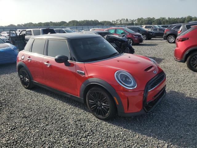 2023 Mini Cooper VIN WMW53DK04P2U07445 COPART salvage auction — WATER/FLOOD, Fl - Cert Of Title-Slvg Rebld Flood, sold $175 on 2026-07-31 (photo 4)