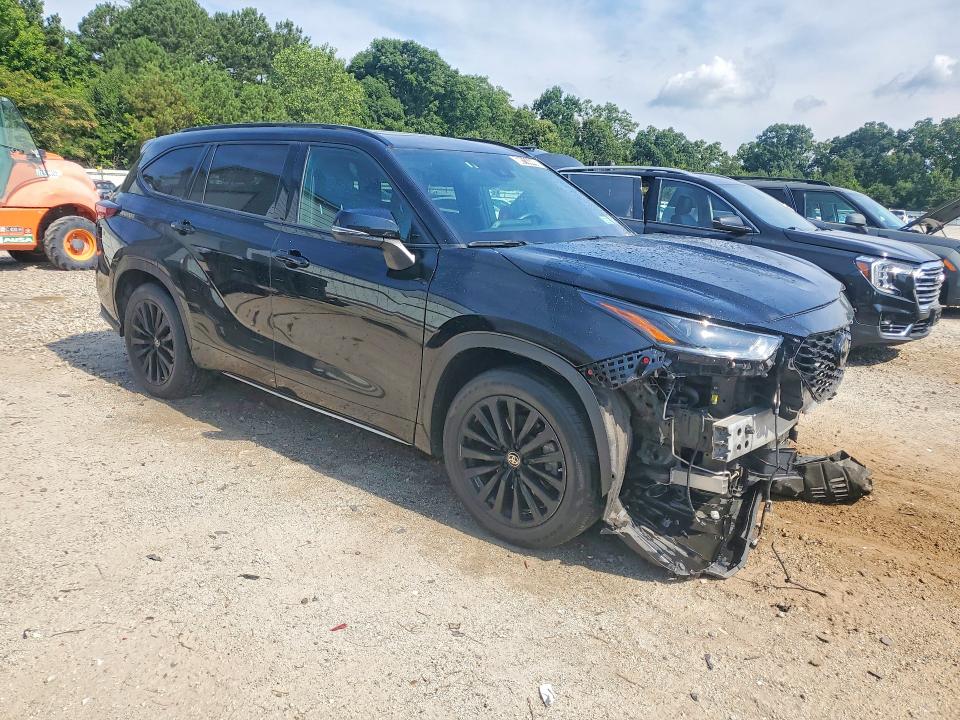 2024 Toyota Highlander VIN 5TDKDRAH2RS531183 COPART salvage auction — FRONT END, NY - CERTIFICATE OF TITLE, sold $18,100 on 2026-07-20 (photo 4)