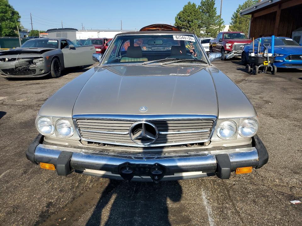 1986 Mercedes-benz 560 VIN WDBBA48D5GA054398 COPART salvage auction — MINOR DENT/SCRATCHES, Co - Dis/Dlr/Exp Only Clean Title, sold $725 on 2026-07-28 (photo 5)
