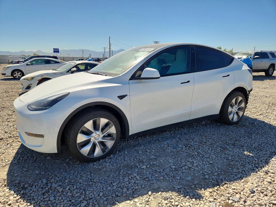 2022 Tesla Model y VIN 7SAYGDEE1NF523145 COPART salvage auction — REAR END, Ut - Salvage Certificate, sold $12,000 on 2026-07-28 (photo 1)