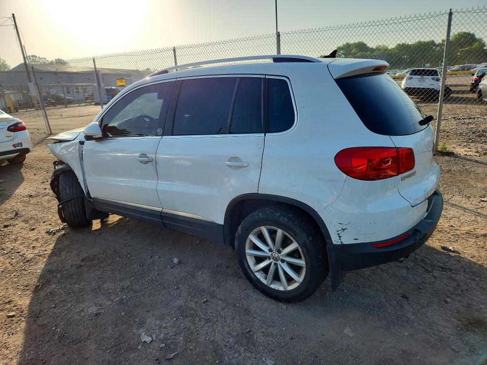 2017 Volkswagen Tiguan VIN WVGSV7AX8HK005862 COPART salvage auction — FRONT END, Pa - Certificate Of Salvage, sold $1,400 on 2026-08-12 (photo 2)