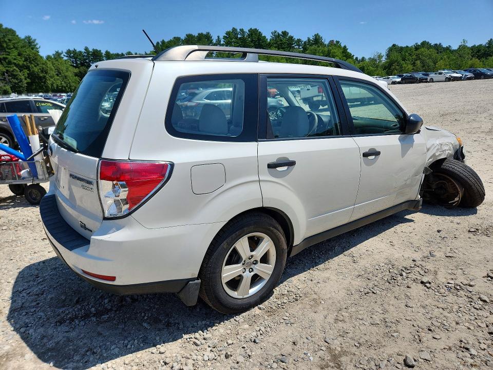 2011 Subaru Forester VIN JF2SHABC9BH723463 COPART salvage auction — FRONT END, Ma - Cert Of Title-Reconstrctd Coll, sold $375 on 2026-08-03 (photo 3)