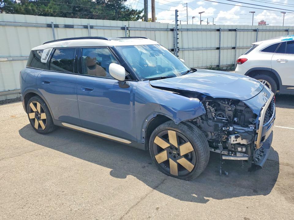 2025 Mini Countryman VIN WMZ23GA05S7S05718 COPART salvage auction — FRONT END, OH - CERT OF TITLE-SALVAGE, sold $3,350 on 2026-07-31 (photo 4)