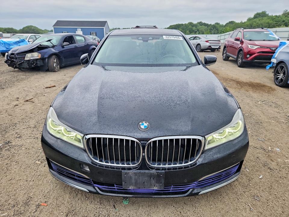2016 BMW 7er VIN WBA7F2C52GG419238 COPART salvage auction — MINOR DENT/SCRATCHES, MA - CERTIFICATE OF TITLE, sold $4,150 on 2026-08-19 (photo 5)