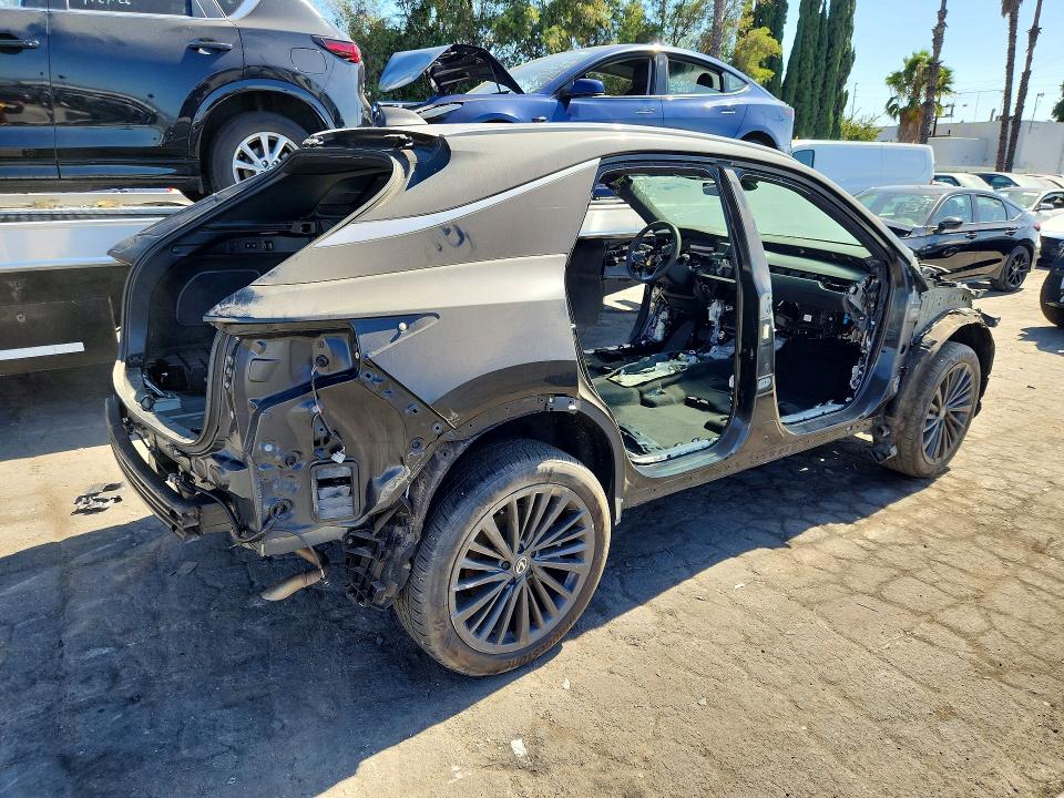 2025 Lexus Rx 350h VIN 2T2BBMCA8SC076102 COPART salvage auction — STRIPPED, CA - SALVAGE CERTIFICATE, sold $7,300 on 2026-09-03 (photo 3)